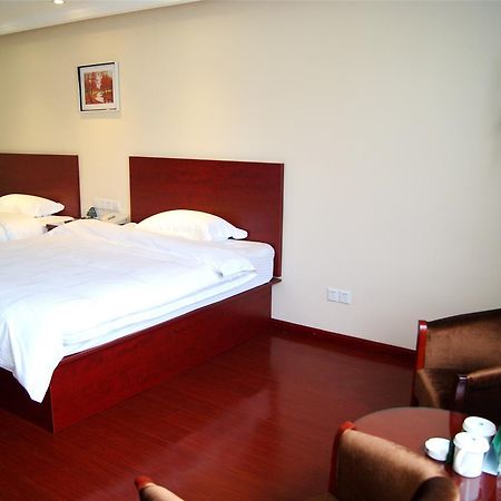Greentree Inn Zhejiang Taizhou Linhai Passenger Transport Center Lamei Road Business Hotel Exterior photo